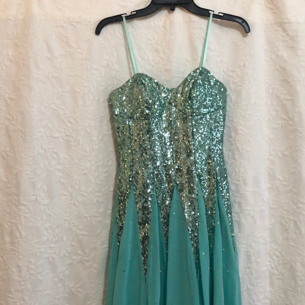 Mermaid prom dress💚